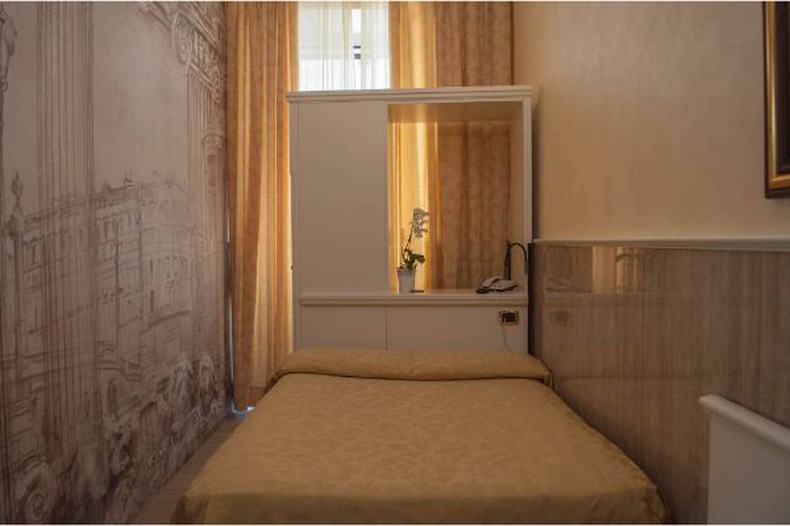 None Hotel Palladium Palace Roma None Hotel Palladium Palace Roma