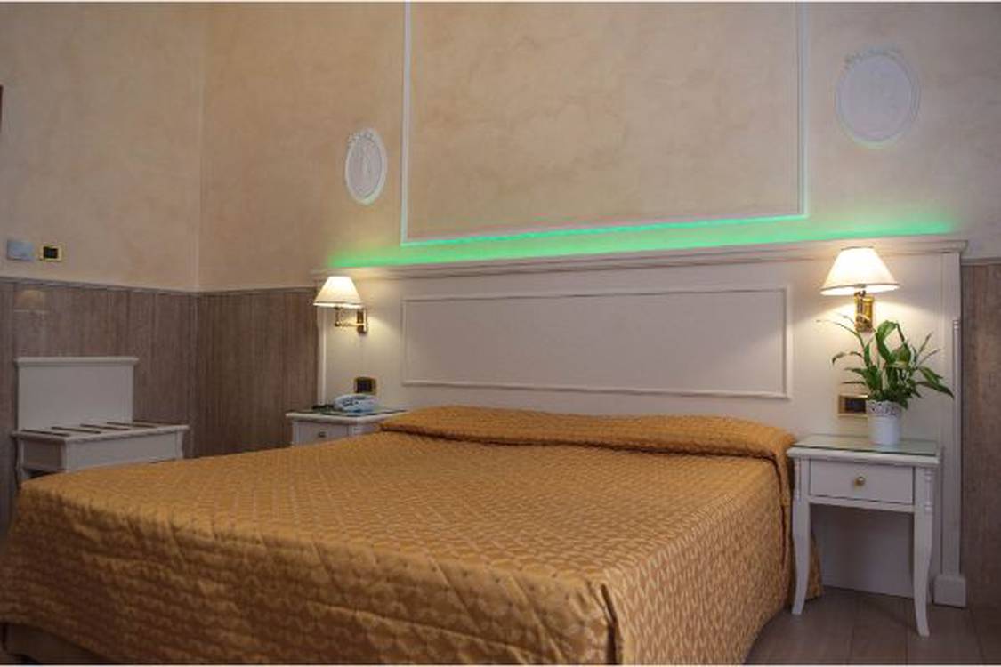 None Hotel Palladium Palace Roma None Hotel Palladium Palace Roma