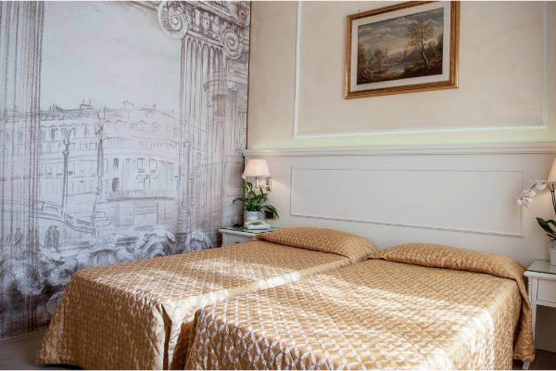 None Hotel Palladium Palace Roma None Hotel Palladium Palace Roma